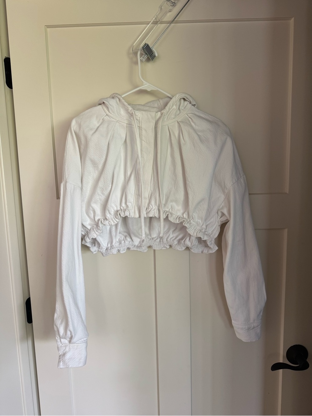 Zara White Cropped Button Down Jacket